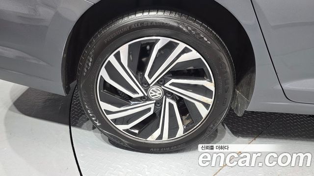 Volkswagen Jetta 7-го поколения 1.4 TSI Prestige - фото 4