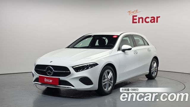 Mercedes-Benz A-Class W177 A220 Hatchback - фото 0