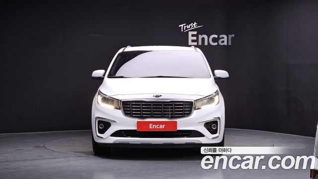 Kia Carnival Новый 9-Seater Luxury - фото 2