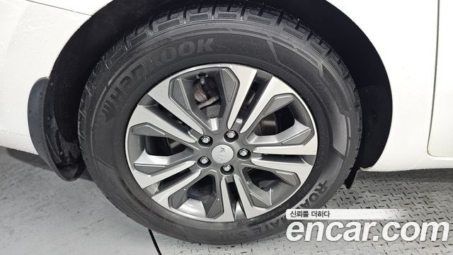 Kia Carnival Новый 9-Seater Luxury - фото 4