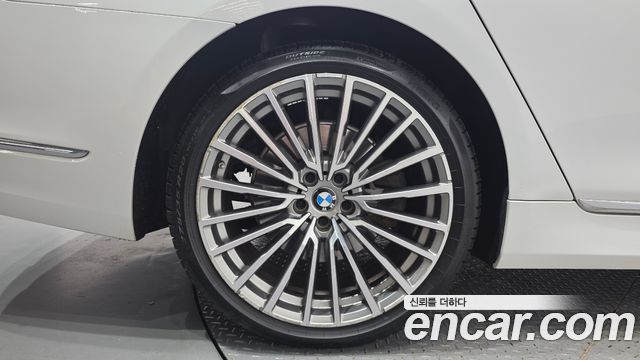 BMW 7-Series G11 730Ld xDrive Design Pure Excellence - фото 4