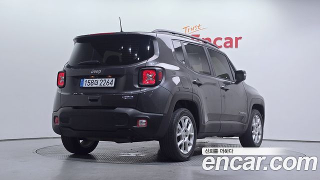 Jeep Renegade 2.4 Longitude - фото 1