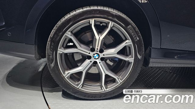 BMW X6 G06 xDrive40i M Sport - фото 3