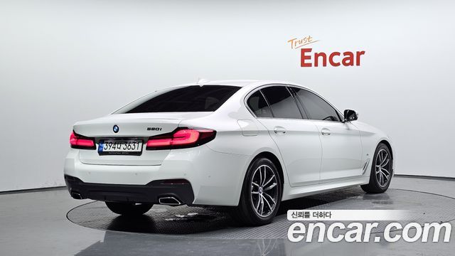 BMW 5-Series G30 520i M Sport - фото 0
