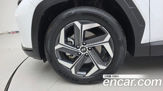 Hyundai Tucson NX4 Gasoline 1.6 Turbo 2WD Inspiration - фото 4
