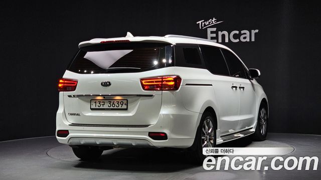 Kia Carnival Новый 9-Seater Noblesse - фото 1
