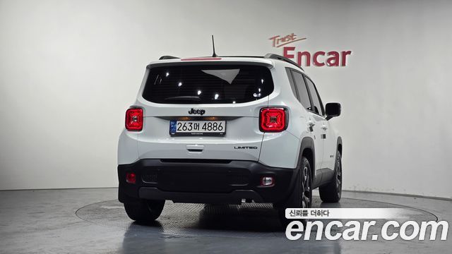 Jeep Renegade 1.3 Limited - фото 3