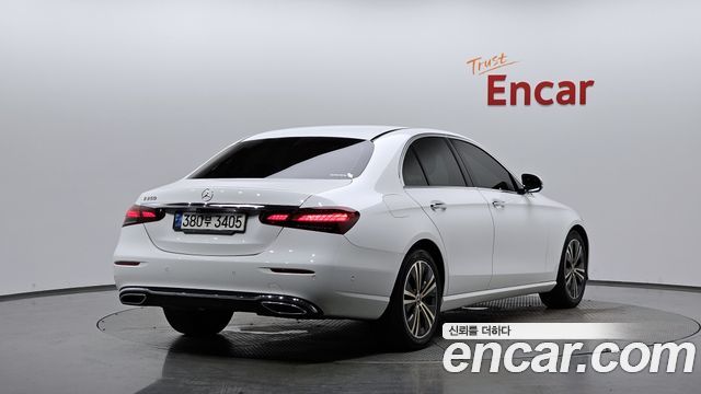 Mercedes-Benz E-Class W213 E250 Avantgarde - фото 0