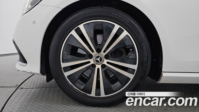 Mercedes-Benz E-Class W213 E250 Avantgarde - фото 3