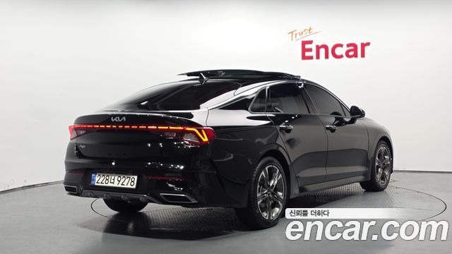 Kia K5 3-го поколения 2.0 Signature - фото 1