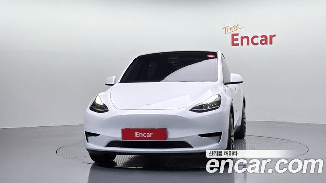 Tesla Model Y RWD - фото 2