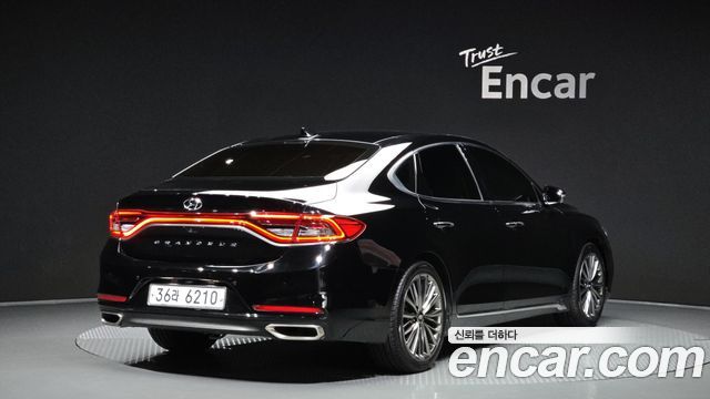 Hyundai Grandeur IG 2.4 Exclusive Special - фото 1