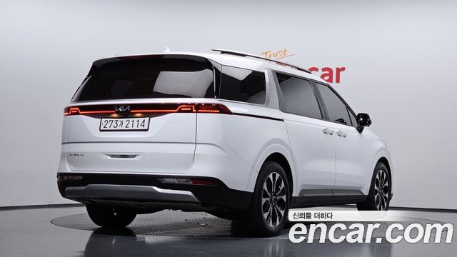 Kia Carnival 4-го поколения 9-Seater Prestige - фото 1