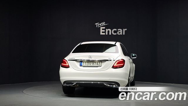Mercedes-Benz C-Class W205 C220 d 4MATIC - фото 3