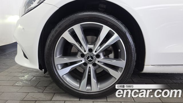 Mercedes-Benz C-Class W205 C220 d 4MATIC - фото 4