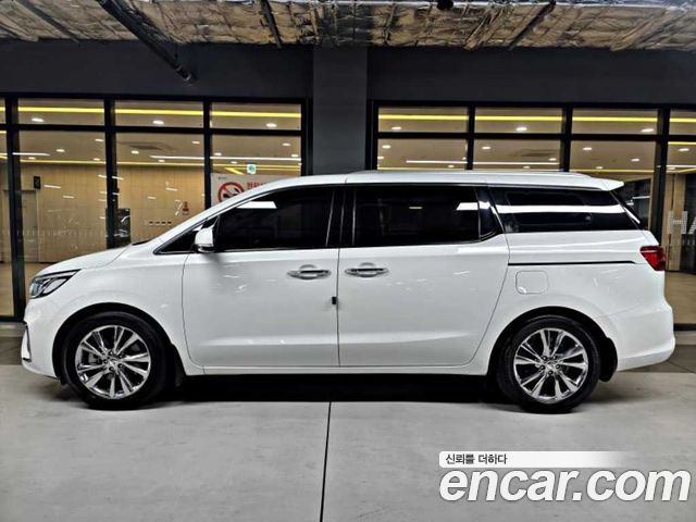 Kia Carnival Новый 7-Seater Limousine President - фото 2