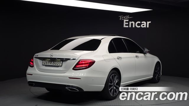 Mercedes-Benz E-Class W213 E250 Avantgarde - фото 1