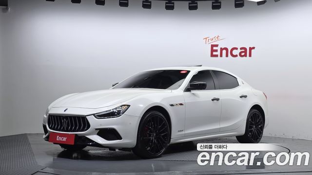 Maserati Ghibli 3.0S Q4 GranSport 3rd - фото 0