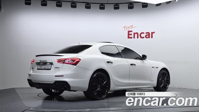 Maserati Ghibli 3.0S Q4 GranSport 3rd - фото 1