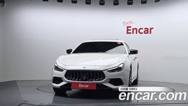 Maserati Ghibli 3.0S Q4 GranSport 3rd - фото 2