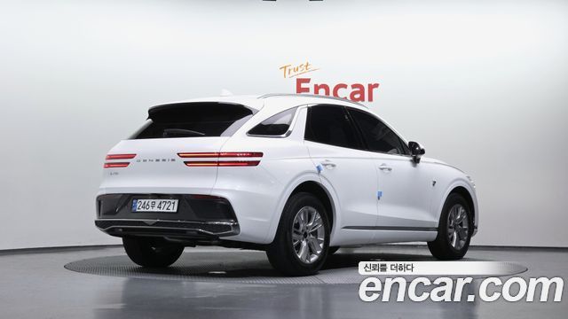 Genesis GV70 2.5T Gasoline 2WD - фото 1