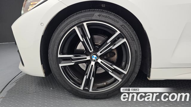 BMW 4-Series G22 420i M Sport Convertible - фото 4