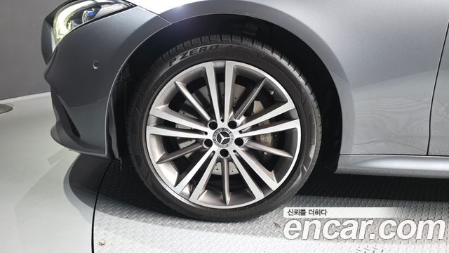 Mercedes-Benz CLS-Class C257 CLS400d 4MATIC - фото 4