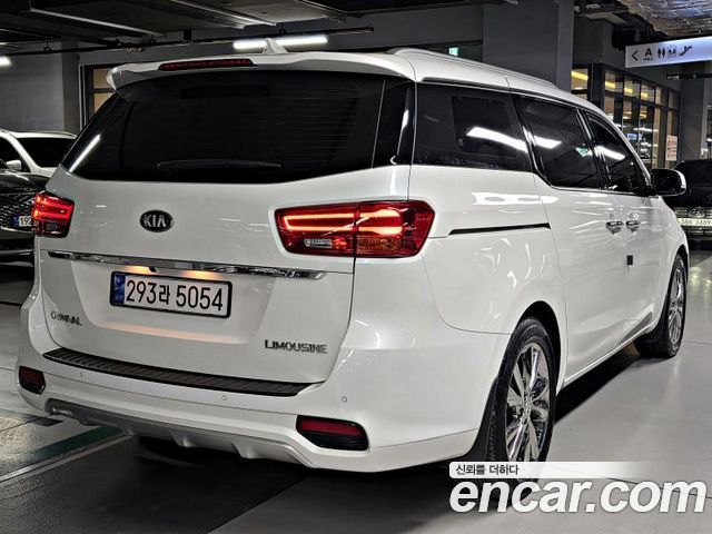 Kia Carnival Новый 7-Seater Limousine President - фото 3