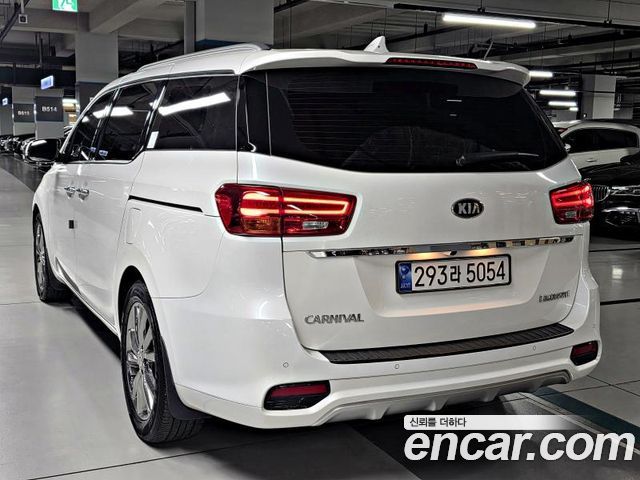 Kia Carnival Новый 7-Seater Limousine President - фото 4