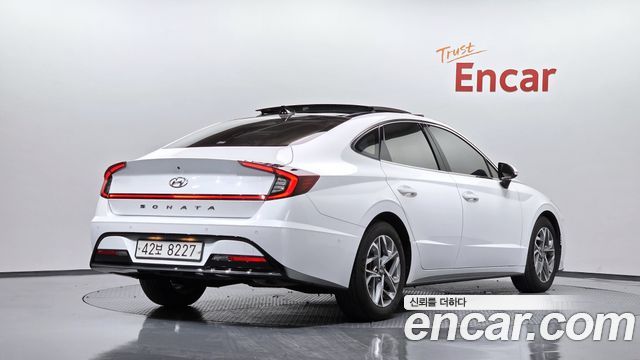 Hyundai Sonata DN8 2.0 Premium Family - фото 0