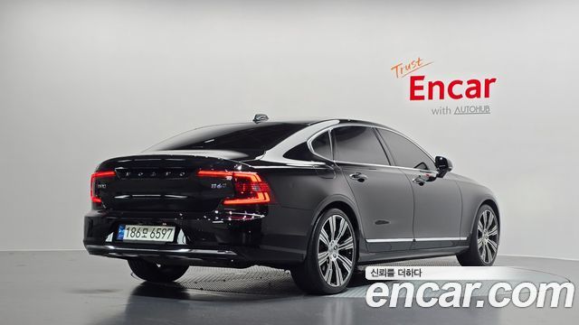 Volvo S90 B6 AWD Inscription - фото 0