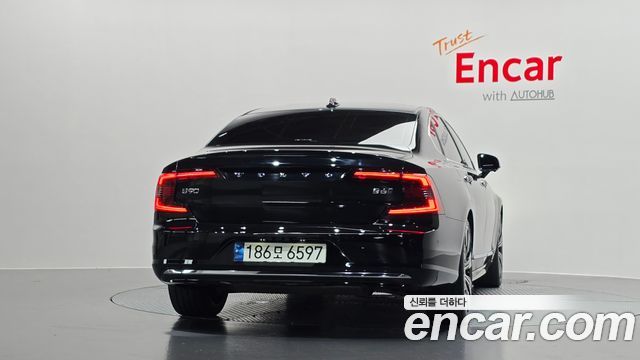 Volvo S90 B6 AWD Inscription - фото 2