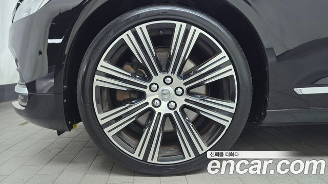 Volvo S90 B6 AWD Inscription - фото 3