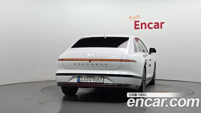 Hyundai Grandeur GN7 2,5 Gasoline 2WD Calligraphy - фото 3