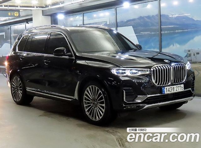BMW X7 G07 xDrive 40i Design Pure Excellence 7-Seater - фото 0
