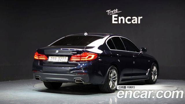 BMW 5-Series G30 530i M Sport Package - фото 1
