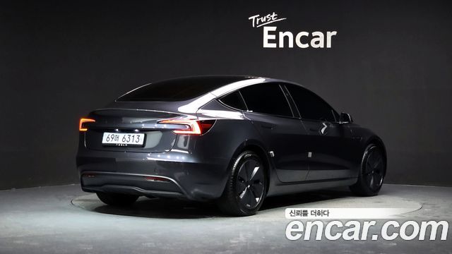 Tesla Model 3 RWD - фото 1