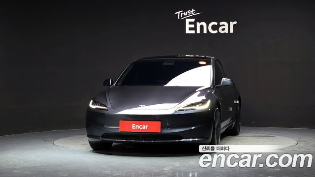 Tesla Model 3 RWD - фото 2