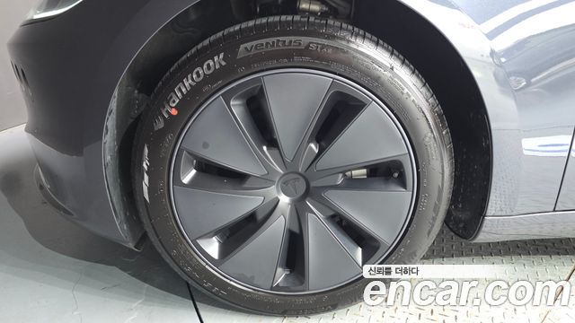 Tesla Model 3 RWD - фото 4