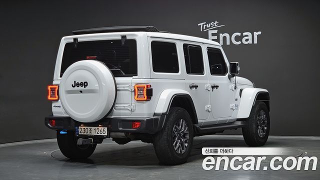 Jeep Wrangler JL 2.0 Overland Power Top 4Door 4xe - фото 1