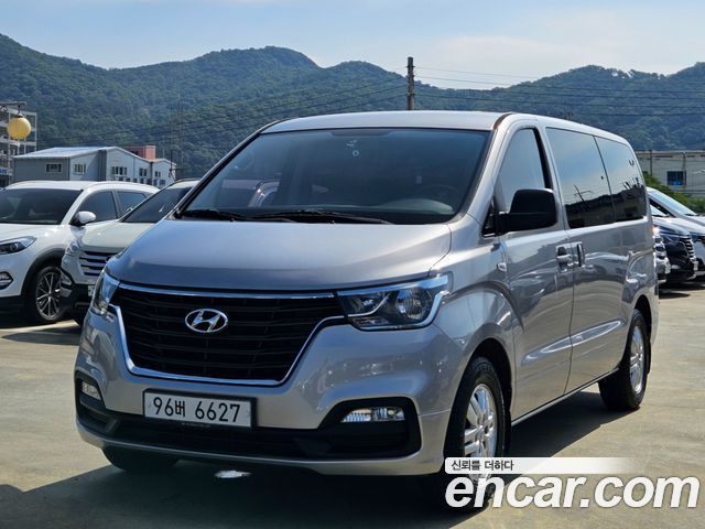 Hyundai Starex Новый Van 5-Seater Smart - фото 0