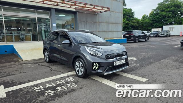 Kia Niro Новый 1.6 HEV Luxury - фото 2