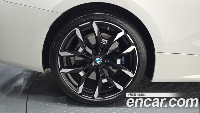 BMW 4-Series G22 420i M Sport Convertible - фото 4