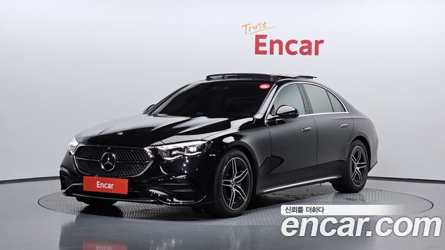 Mercedes-Benz E-Class W214 E300 4MATIC AMG Line - фото 0