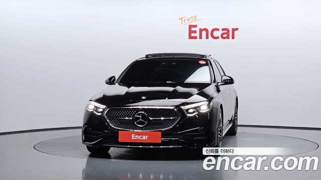 Mercedes-Benz E-Class W214 E300 4MATIC AMG Line - фото 2