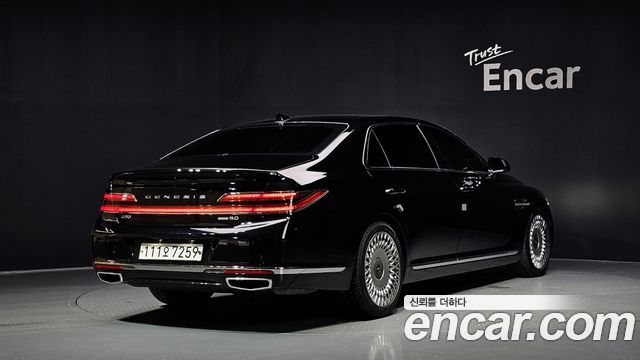 Genesis G90 5.0 AWD Prestige - фото 1