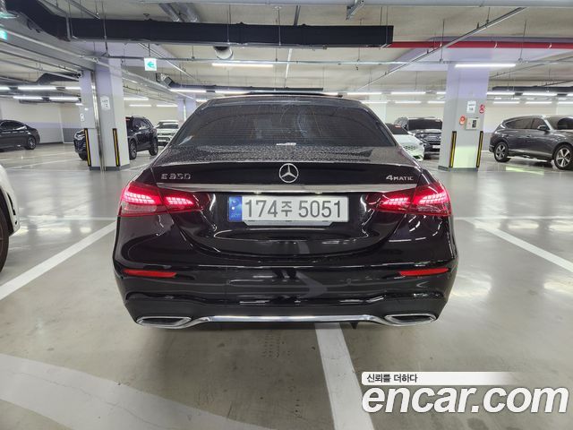 Mercedes-Benz E-Class W213 E350 4MATIC AMG Line - фото 3