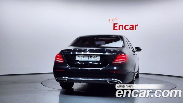 Mercedes-Benz E-Class W213 E300 Avantgarde - фото 3