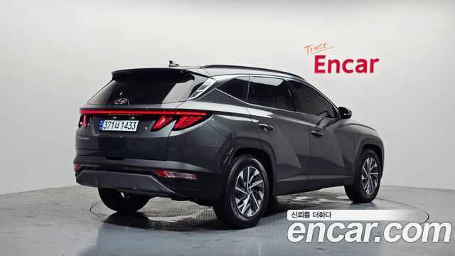 Hyundai Tucson NX4, гибрид Inspiration 2WD - фото 1