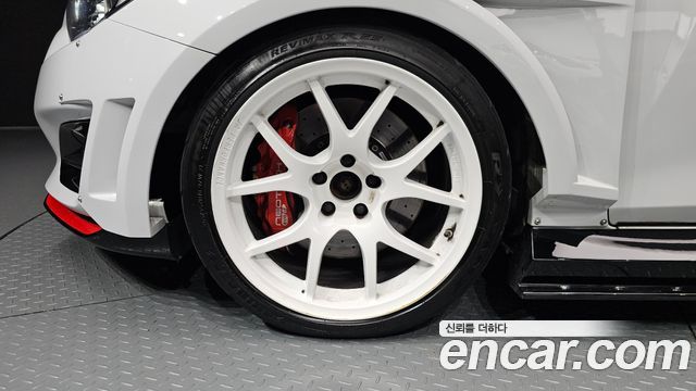 Hyundai Veloster JS 2.0 N - фото 4